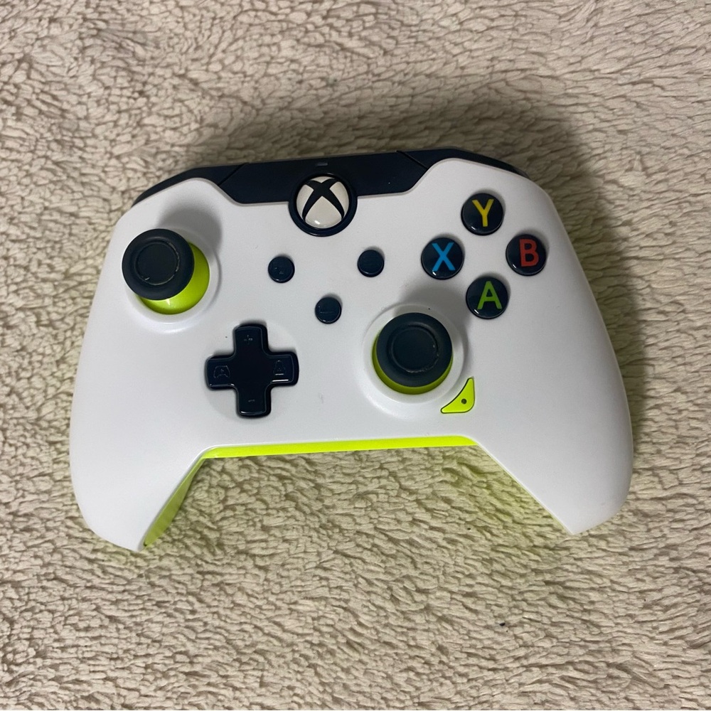 PDP Wired Controller Electric for XBOX